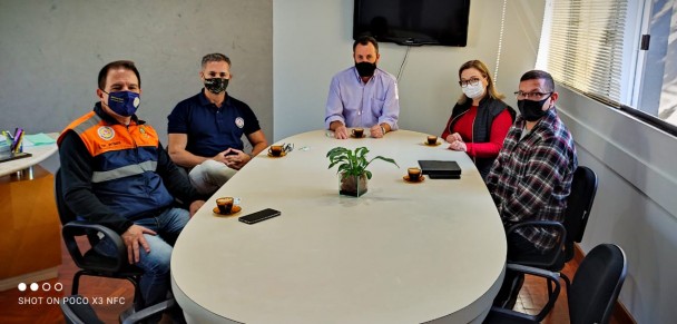 Reunião técnica na prefeitura de Arroio do Meio.