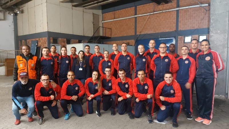 Corpo de Bombeiros na Central de Doações