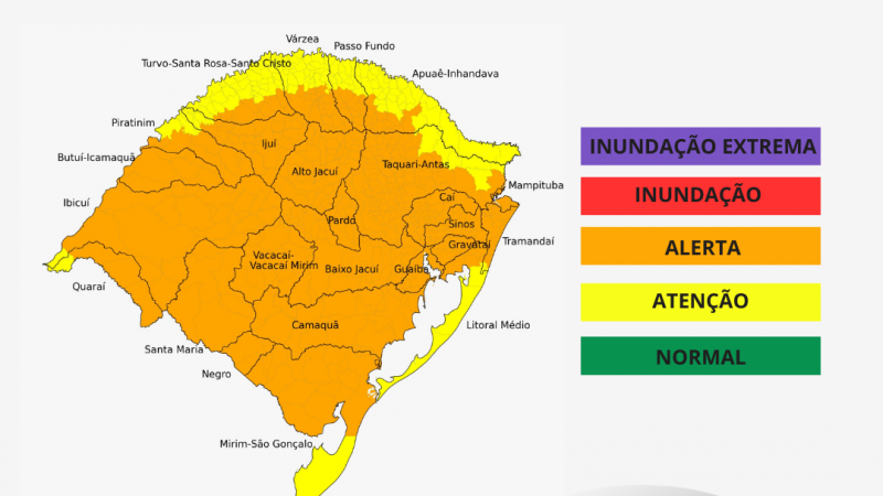 Uma imagem do mapa do estado do Rio Grande do Sul, no Brasil, destacando áreas com risco hidrológico. O mapa está dividido em regiões com diferentes níveis de risco representados por cores:

Laranja (alerta) – cobre a maior parte do estado.
Amarelo (atenção) – presente em áreas ao norte e no litoral.
O fundo da imagem é branco. No topo, há um título em letras grandes e amarelas com contorno laranja: "ÁREAS COM RISCO HIDROLÓGICO".

No lado direito, há uma legenda de cores indicando os níveis de risco, da menor para a maior gravidade

Na parte inferior, há um aviso de vigência com fundo bege e letras pretas, informando o período do alerta: "Vigência: 16/02 a 17/02".

No rodapé da imagem, há dois logotipos: um da Casa Militar Defesa Civil do Rio Grande do Sul e outro do Governo do Estado do Rio Grande do Sul.

Mensagem principal da imagem:
O estado do Rio Grande do Sul está em alerta hidrológico entre os dias 16 e 17 de fevereiro. Há risco de enchentes, alagamentos e elevação do nível dos rios em várias regiões. A população deve acompanhar as informações da Defesa Civil.

