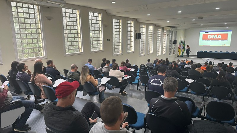 Atividade reuniu representantes dos municípios da região